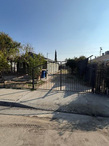 405 Lawson Road, Bakersfield, CA 93307