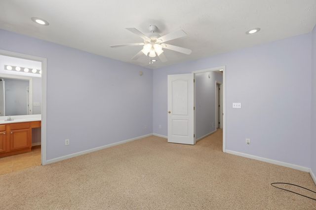 184 White Oak Trace, Lexington, KY 40511