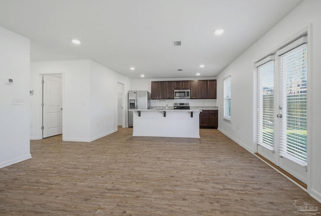 5894 Blackhorse Cir, Pensacola, FL 32526