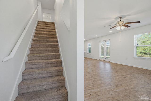 5894 Blackhorse Cir, Pensacola, FL 32526