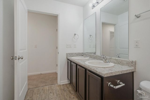 5894 Blackhorse Cir, Pensacola, FL 32526