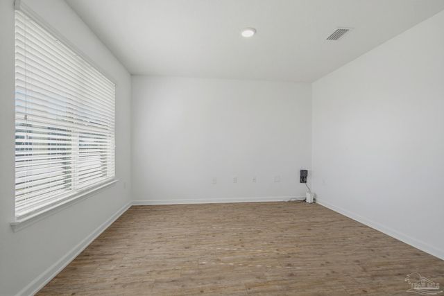 5894 Blackhorse Cir, Pensacola, FL 32526