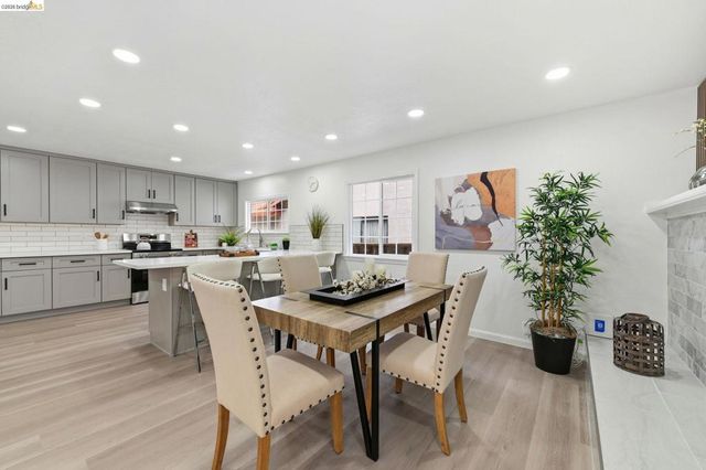2090 Hillside Dr, San Leandro, CA 94577