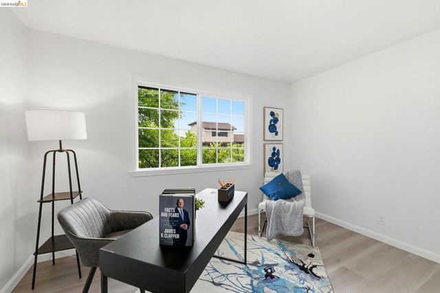 2090 Hillside Dr, San Leandro, CA 94577