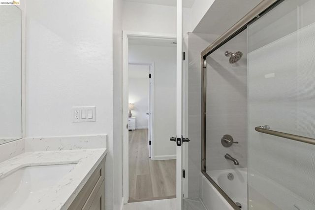 2090 Hillside Dr, San Leandro, CA 94577