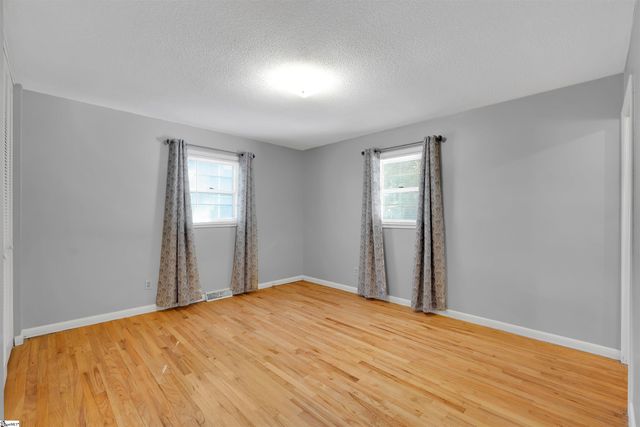 500 Stewart Drive, Easley, SC 29640