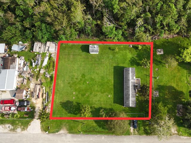 9012 Spruce Street, Hitchcock, TX 77563