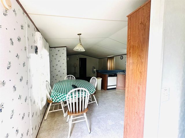 9012 Spruce Street, Hitchcock, TX 77563