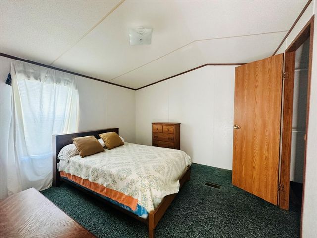 9012 Spruce Street, Hitchcock, TX 77563