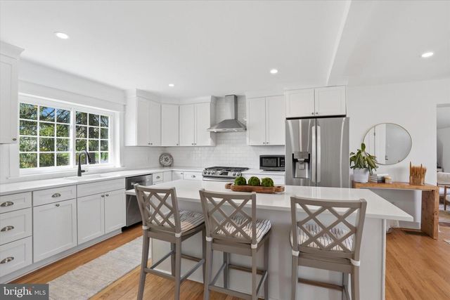 206 GUMBES RD, Collegeville, PA 19426