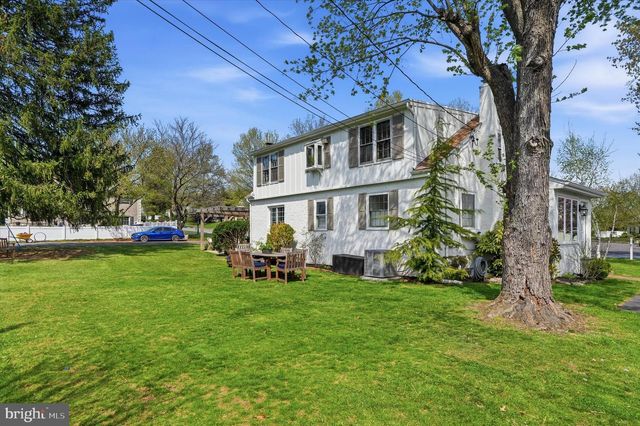 206 GUMBES RD, Collegeville, PA 19426