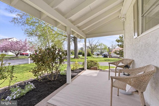 206 GUMBES RD, Collegeville, PA 19426