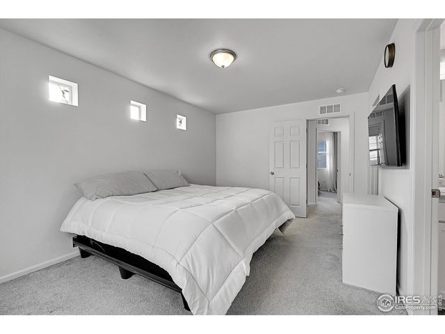 3576 Streamwood Dr, Johnstown, CO 80534