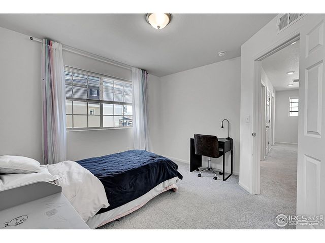 3576 Streamwood Dr, Johnstown, CO 80534