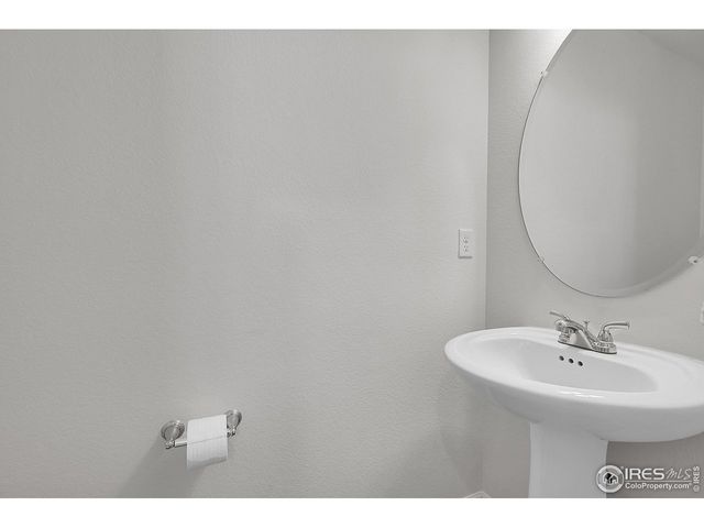 3576 Streamwood Dr, Johnstown, CO 80534