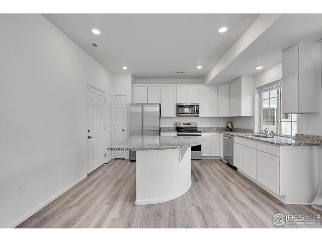 3576 Streamwood Dr, Johnstown, CO 80534