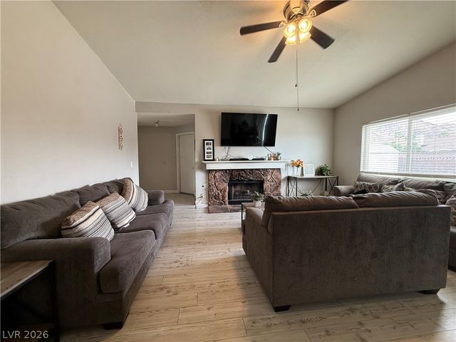 6929 Cherry Grove Avenue, Las Vegas, NV 89156