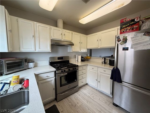 6929 Cherry Grove Avenue, Las Vegas, NV 89156