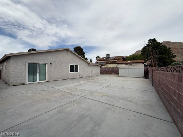 6929 Cherry Grove Avenue, Las Vegas, NV 89156