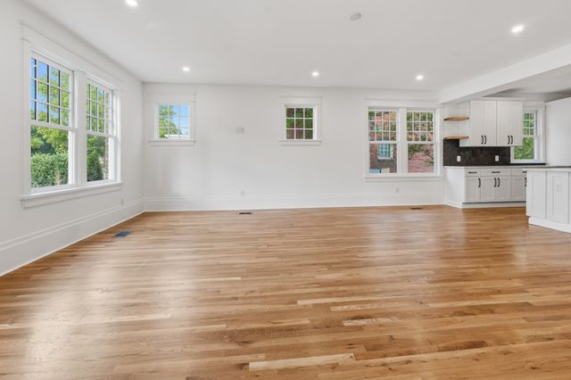 610 Russell St, Nashville, TN 37206