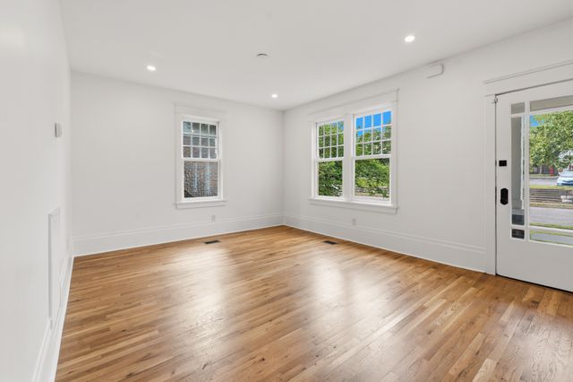 610 Russell St, Nashville, TN 37206