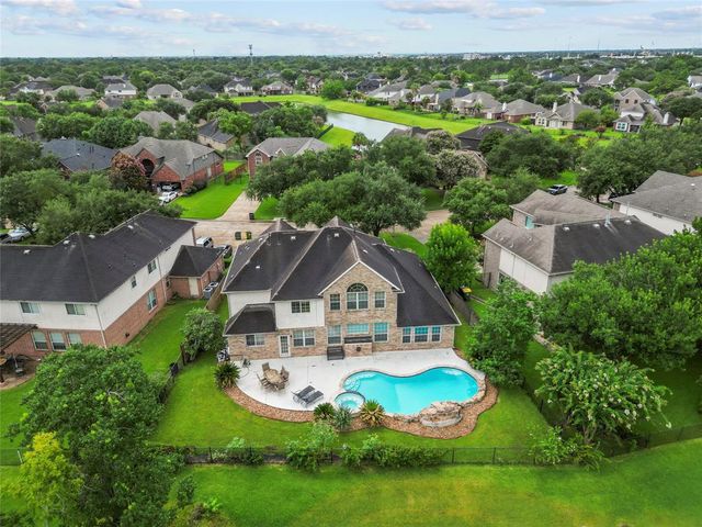 3111 E Cedar Hollow Drive, Pearland, TX 77584