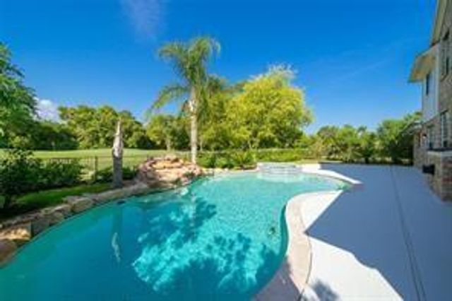 3111 E Cedar Hollow Drive, Pearland, TX 77584