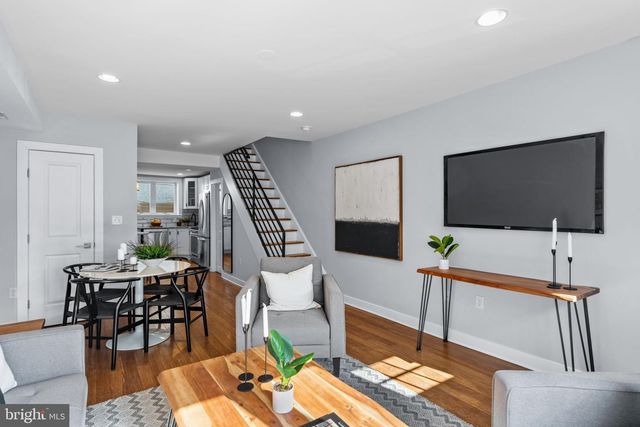 729 TASKER ST, Philadelphia, PA 19148