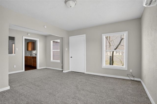 1711 W 5th Street, Freeport, TX 77541