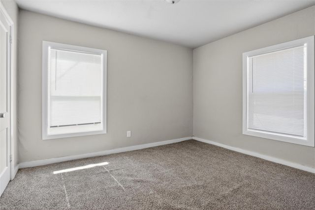 1711 W 5th Street, Freeport, TX 77541