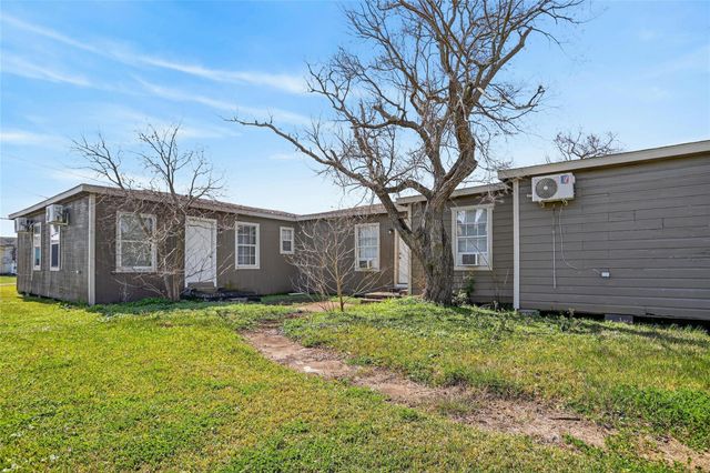 1711 W 5th Street, Freeport, TX 77541