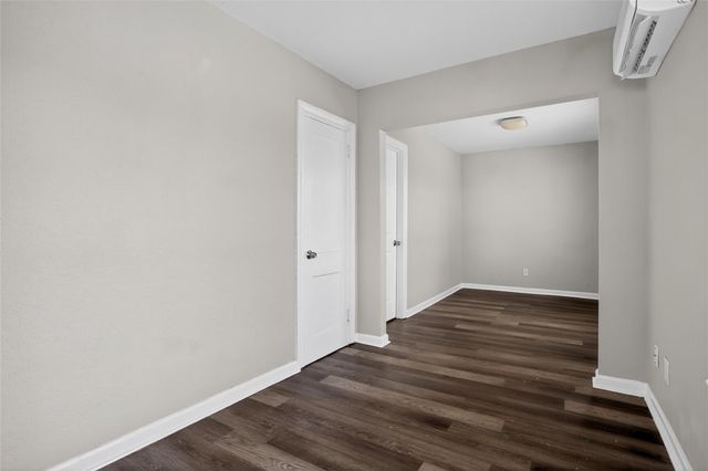 1711 W 5th Street, Freeport, TX 77541