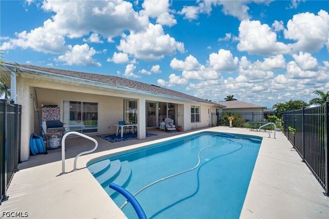 2613 SW 27th ST, Cape Coral, FL 33914
