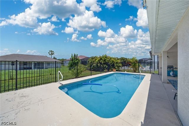 2613 SW 27th ST, Cape Coral, FL 33914