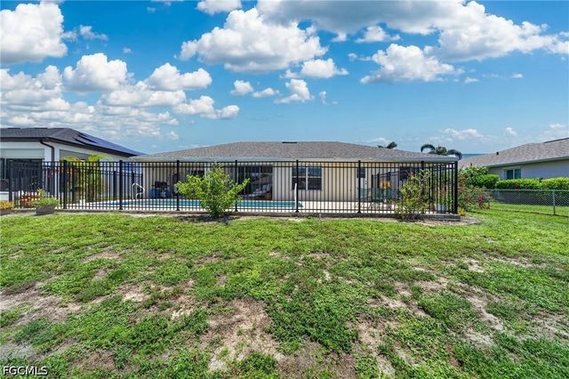 2613 SW 27th ST, Cape Coral, FL 33914