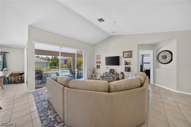 2613 SW 27th ST, Cape Coral, FL 33914