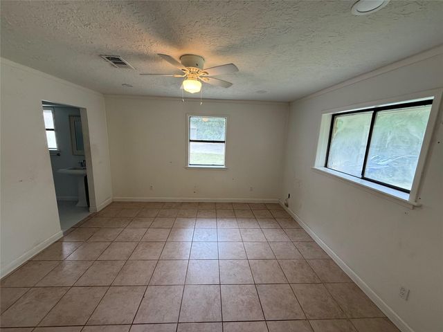 14275 Five Guinea Lane, Conroe, TX 77302