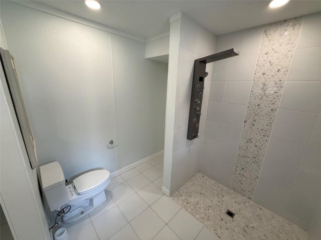 14275 Five Guinea Lane, Conroe, TX 77302