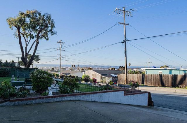 1524 Elm Avenue, Seaside, CA 93955