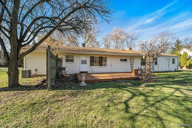 24614 Taft Road, Novi, MI 48375