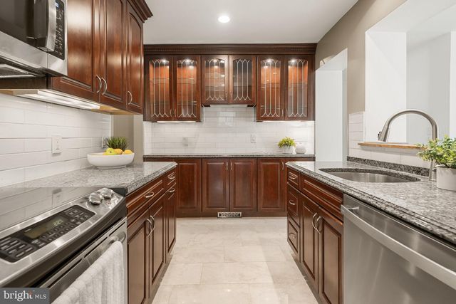1750 OVERLOOK DR, Silver Spring, MD 20903