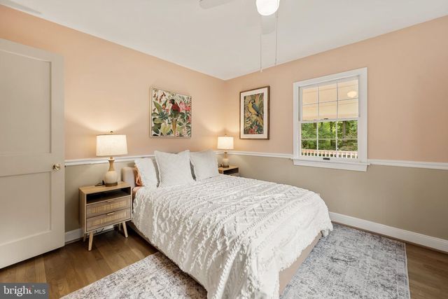 1750 OVERLOOK DR, Silver Spring, MD 20903