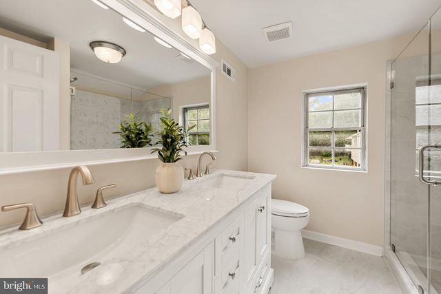 1750 OVERLOOK DR, Silver Spring, MD 20903