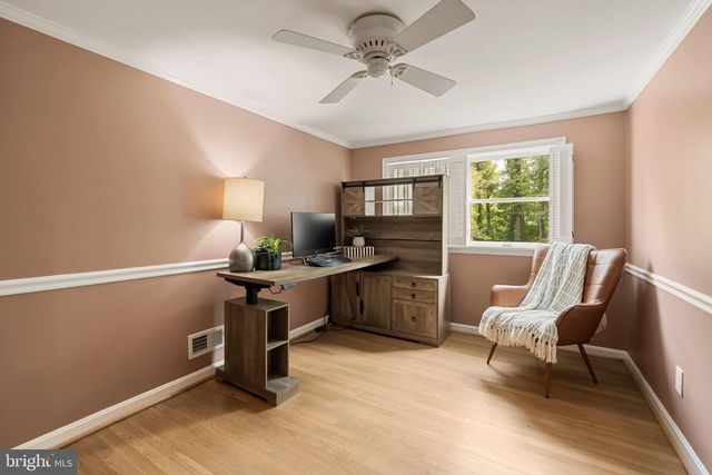 1750 OVERLOOK DR, Silver Spring, MD 20903
