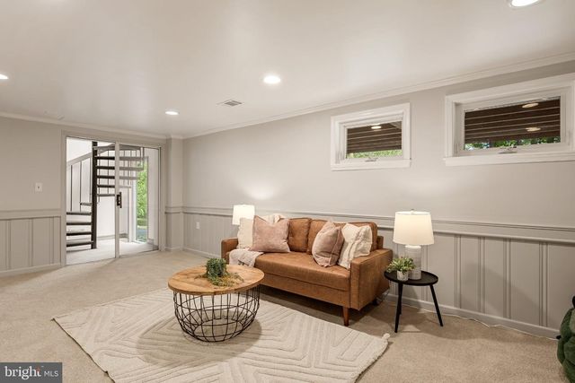 1750 OVERLOOK DR, Silver Spring, MD 20903