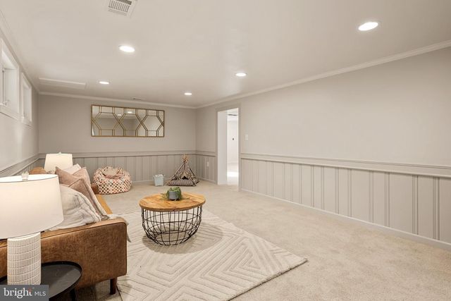 1750 OVERLOOK DR, Silver Spring, MD 20903