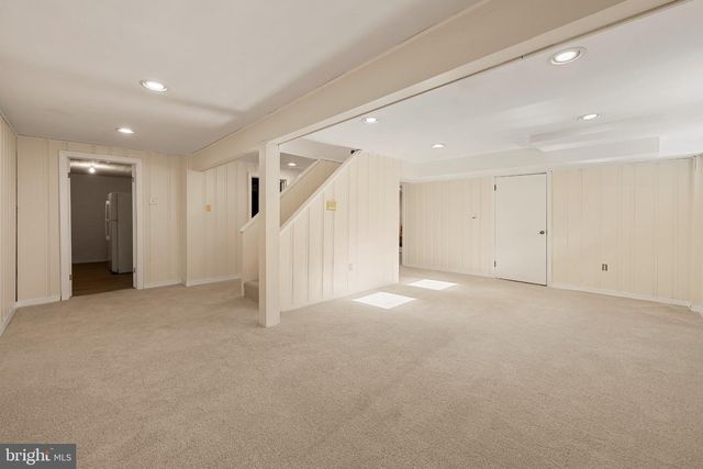1750 OVERLOOK DR, Silver Spring, MD 20903