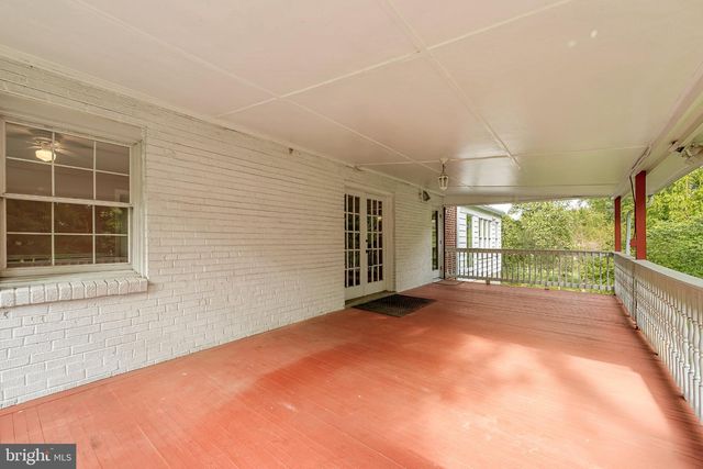 1750 OVERLOOK DR, Silver Spring, MD 20903