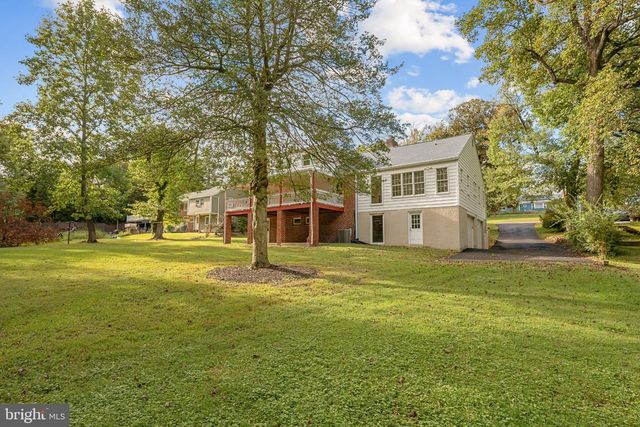 1750 OVERLOOK DR, Silver Spring, MD 20903