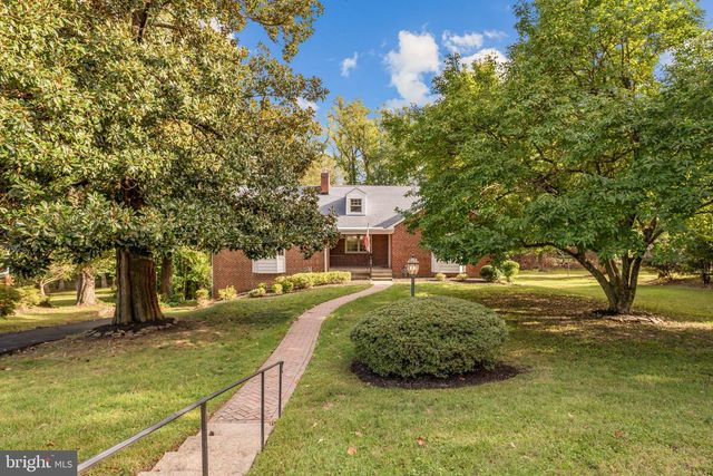 1750 OVERLOOK DR, Silver Spring, MD 20903